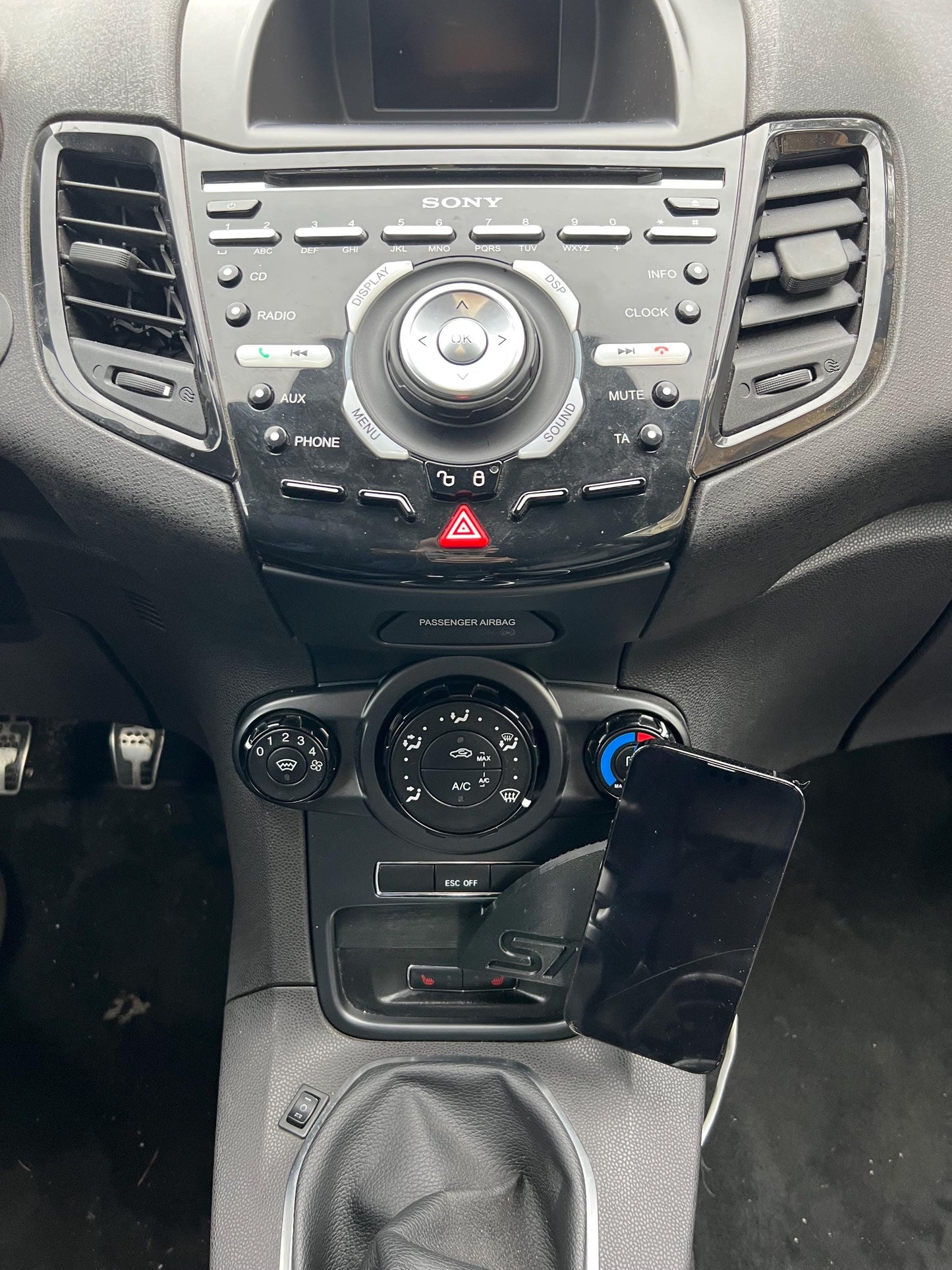 Ford Fiesta Mk7.5 ST Wireless Magsafe Mount Cubby hole